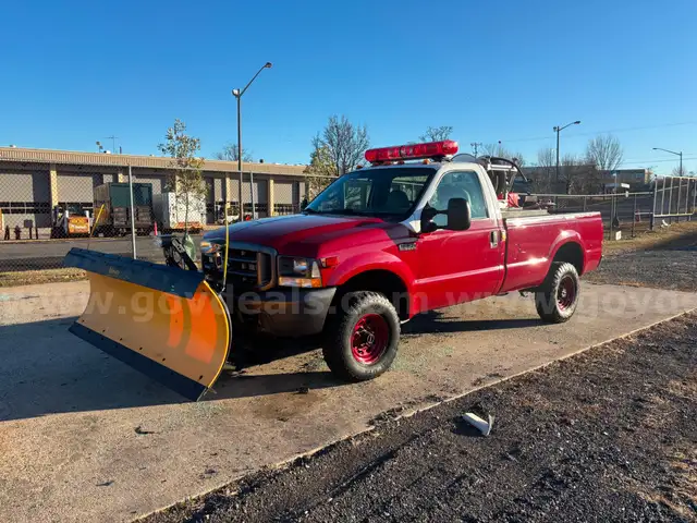 2004 Ford F-350 Super Duty XL 4WD Brush Truck