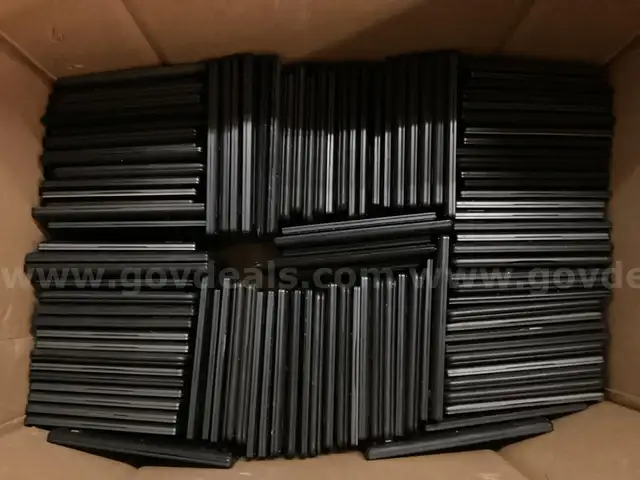 153 Dell Latitude Laptops 3300 5400 7480 7490 Intel ( 8 GB RAM 128 SSD )