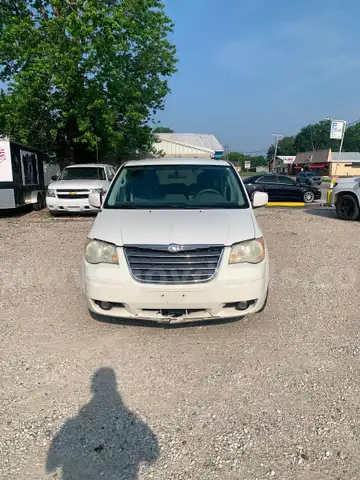 2010 Chrysler Town &#x26; Country