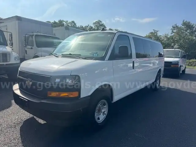 2024 Chevrolet G3500 15 Passenger Van
