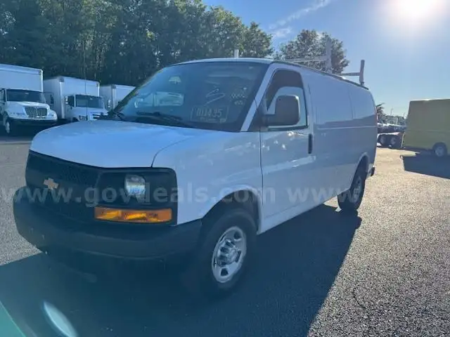 2016 Chevrolet 2500 Express 2WD Cargo/Utility Van