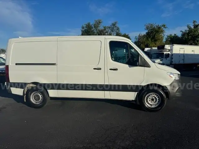 2022 Mercedes-Benz Sprinter 1500 Van