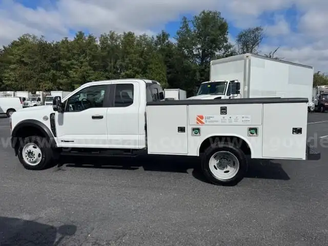 2024 Ford F-550 4x4 Extended Cab Service Body Truck