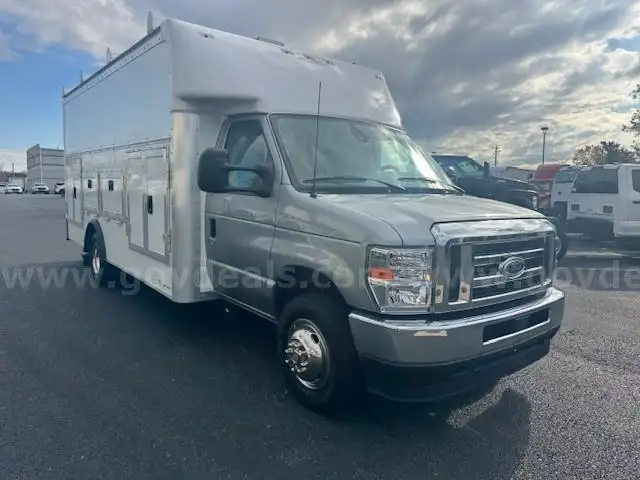 2025 Ford E450 Cutaway Van with NEW RockPort Workport Utility Body