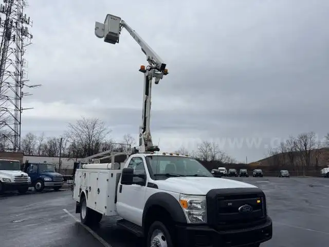 2015 Ford F450 Service Body with Versalift Arial Bucket