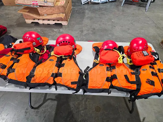 Lot of swift water rescue equipment Set of 4 helmets, 4 PFDs, 4 Floating throw rope bags