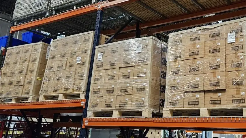 5 pallets (32,000) of 3M 8210 N95 masks. expired 4/25 new unused.