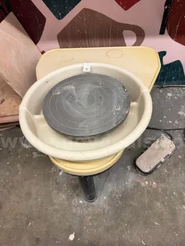Pottery Wheel for Ceramics