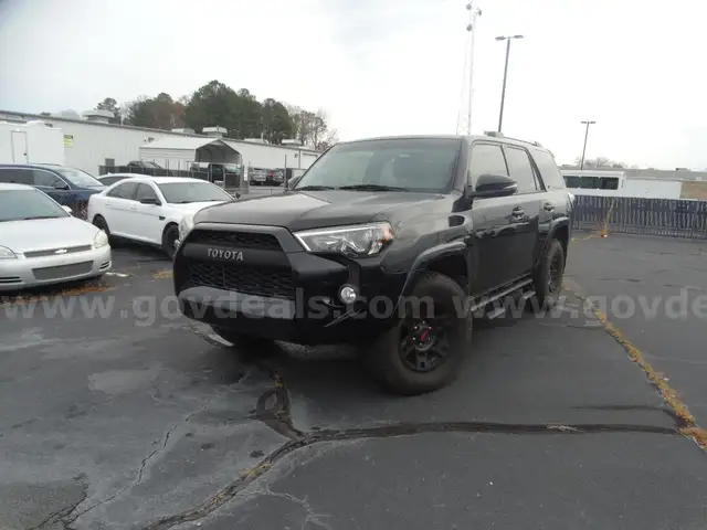 2019 Toyota 4Runner SR5 4WD
