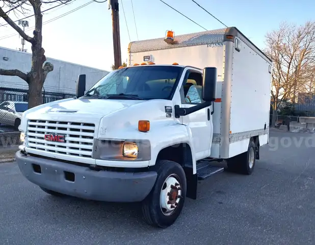 2009 GMC C 5500 Box truck/ 6.6 diesel Service truck /Megger HDW EZ-Restore 2 Sectionalizer / Cable Fault Locator