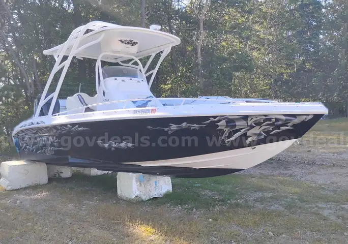 2014 Glasstream 242 CCX with Mercury 300 Verado.