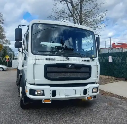 2016 AUTOCAR XPERT STREET SWEEPER TRUCK Reads 41K