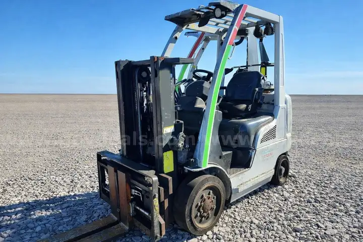 2014 Nissan MCP1F2A20,   Forklift starts, runs and moves