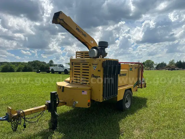 2013 Vermeer BC1800XL Portable Wood Chipper