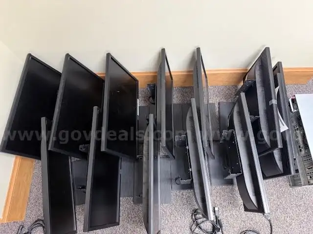 ACER 22&#x22; Computer Monitors &#x2013; Lot of 13
