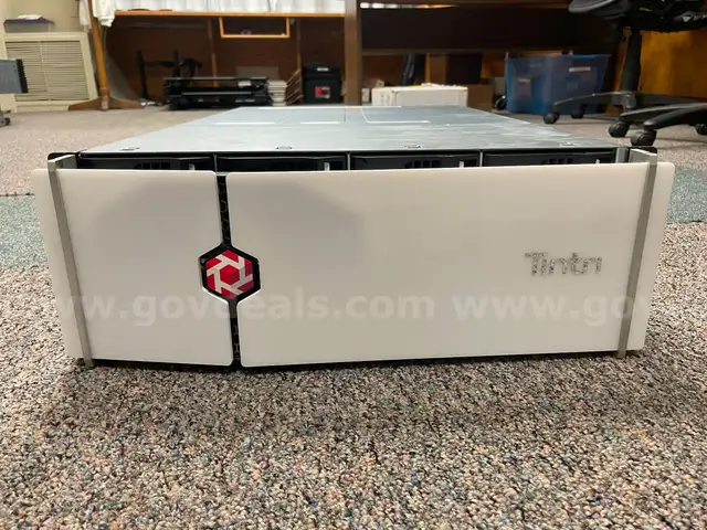 Tintri SYS-T820 Server &#x2013; 10.8 TiB Logical Storage Capacity: 14.2 TiB (1.3x space saving) 10GbE Ethernet Connectivity Dua