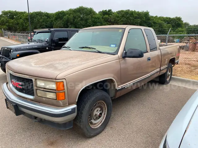 1995 GMC Sierra C/K 1500 Club Coupe 6.5-ft. Bed 4WD