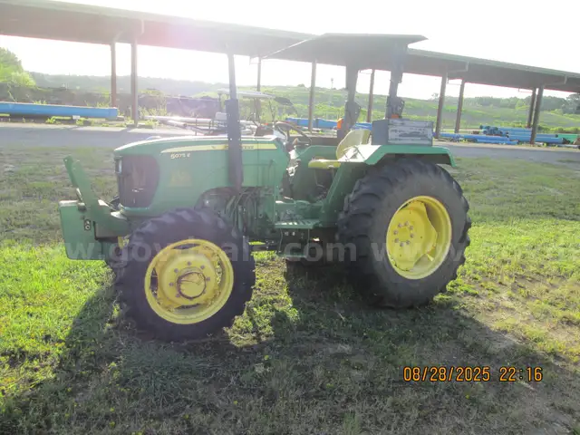 2015 John Deer 5075 E