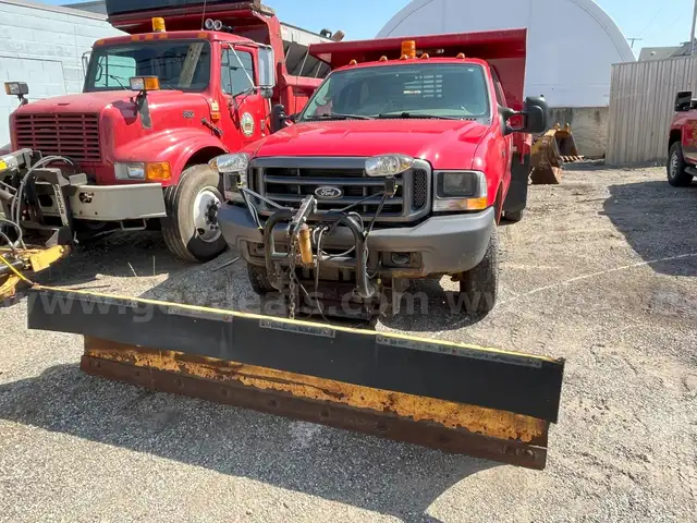 2003 Ford F-350 SD XL 4WD DRW