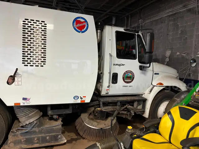 2011 International DuraStar 4300