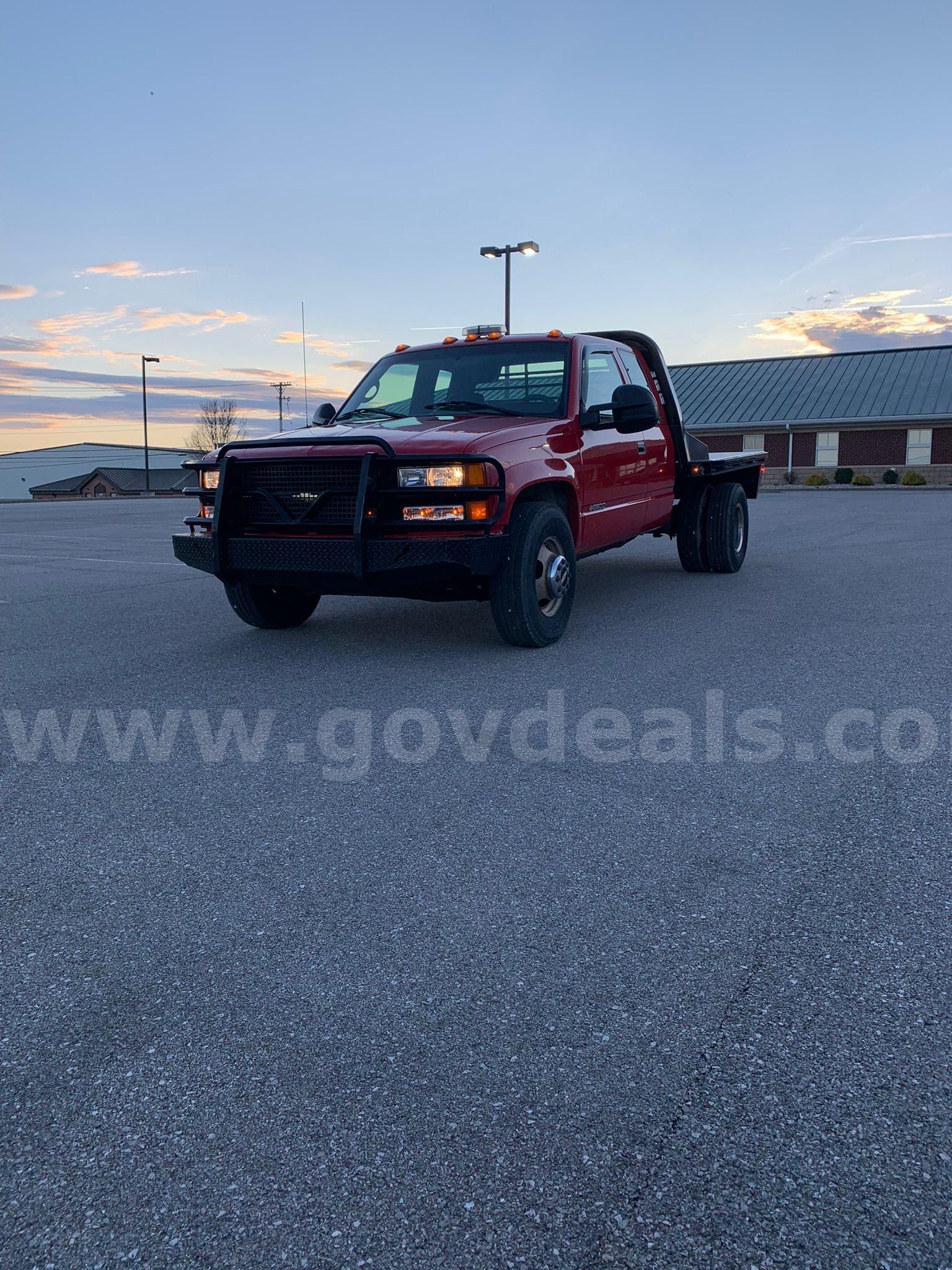 Photo of a 1996 Chevrolet K3500