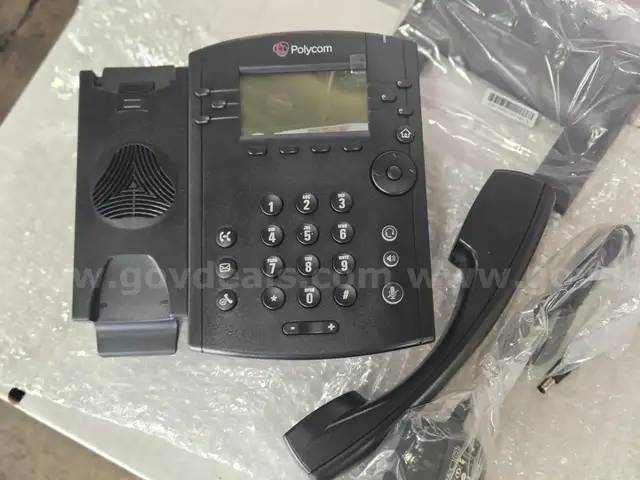 Polycom VVX 300 IP Phone QTY 16