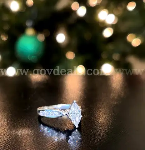 Diamond Ring - 1 CT Marquise Cut