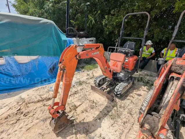 2011 Kubota K008-3 Compact Track Excavator