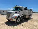 2007 Peterbilt 335 w/ McLellan Lube / Fuel Body