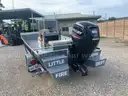 Flat bottom boat