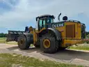 2012 John Deere 744K