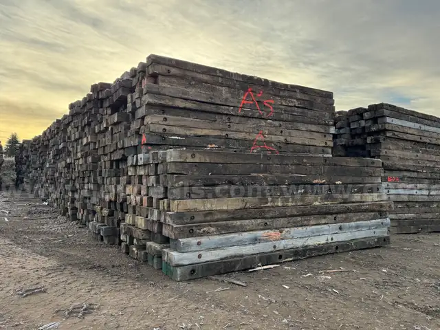 Crane Mats GRADE A SHAPE