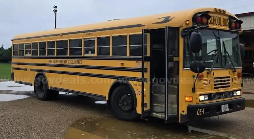 2005 BLUEBIRD YELLOW BUS