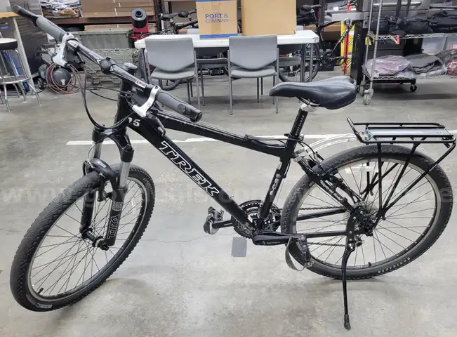 Trek Police Bicycle &#x2022;&#x9;Serial Number &#x2013; WTU261G0164C &#x2022;&#x9;Model Number &#x2013; 17.5&#x2019;&#x2019; Frame