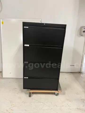 Steelcase 4 Drawer Lateral File Cabinet