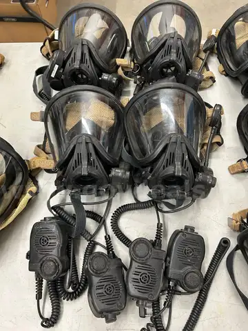 MSA Ultra Elite with Communications - Lot of 4 (size medium)