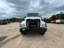2009 Mack GU713