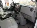 2014 Ford E350 Super Duty Box