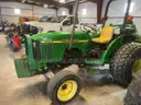 JOHN DEERE 5105 Tractor