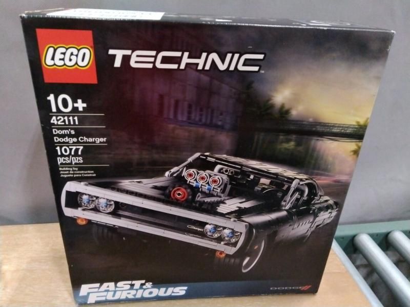 Lego technic fast & furious dom's discount dodge charger race car building set 42111