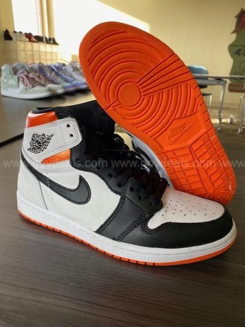 Aj1 orange hot sale