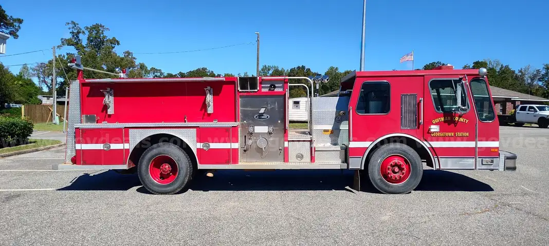 1988 MODEL E-ONE PUMPER