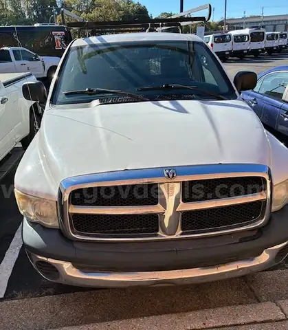 2004 Dodge Ram 1500 ST Long Bed 2WD