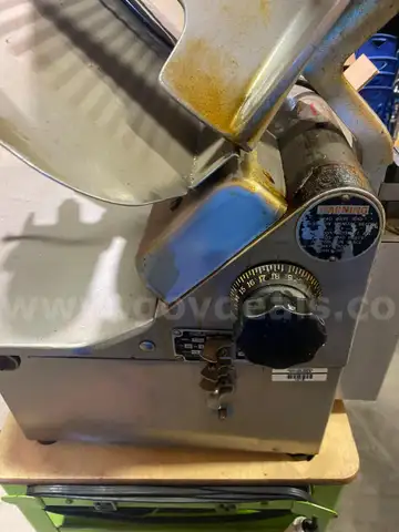 Globe Meat Slicer 725L