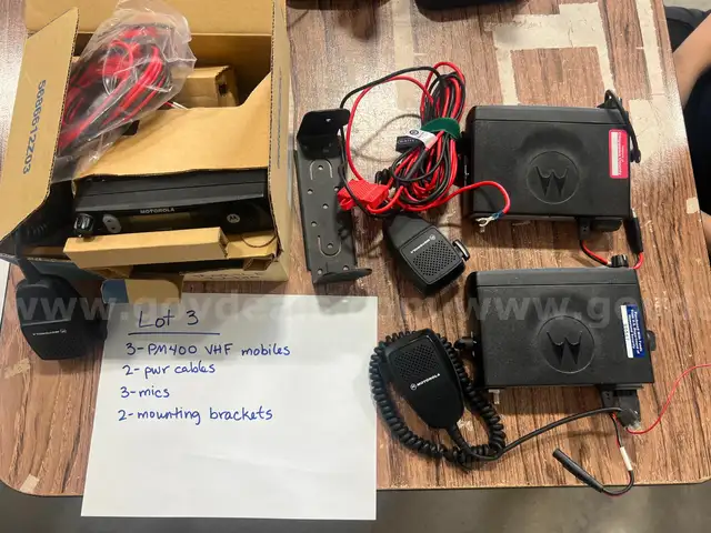 Lot 3 - PM400 VHF Mobile Radios