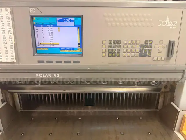 Polar 92ED - paper cutter