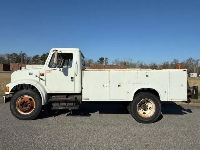 2000 International 4700