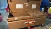 KNAACK BOX - Jobmaster Chest - Model 2472 - Steel, Tan * NO KEY *