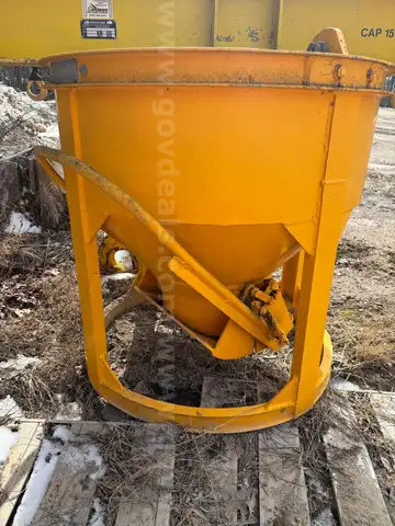 M&#x26;B Cement Mixer