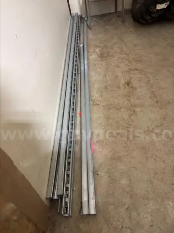 UNISTRUT - 10 pieces, approx. 10&#x2019; long